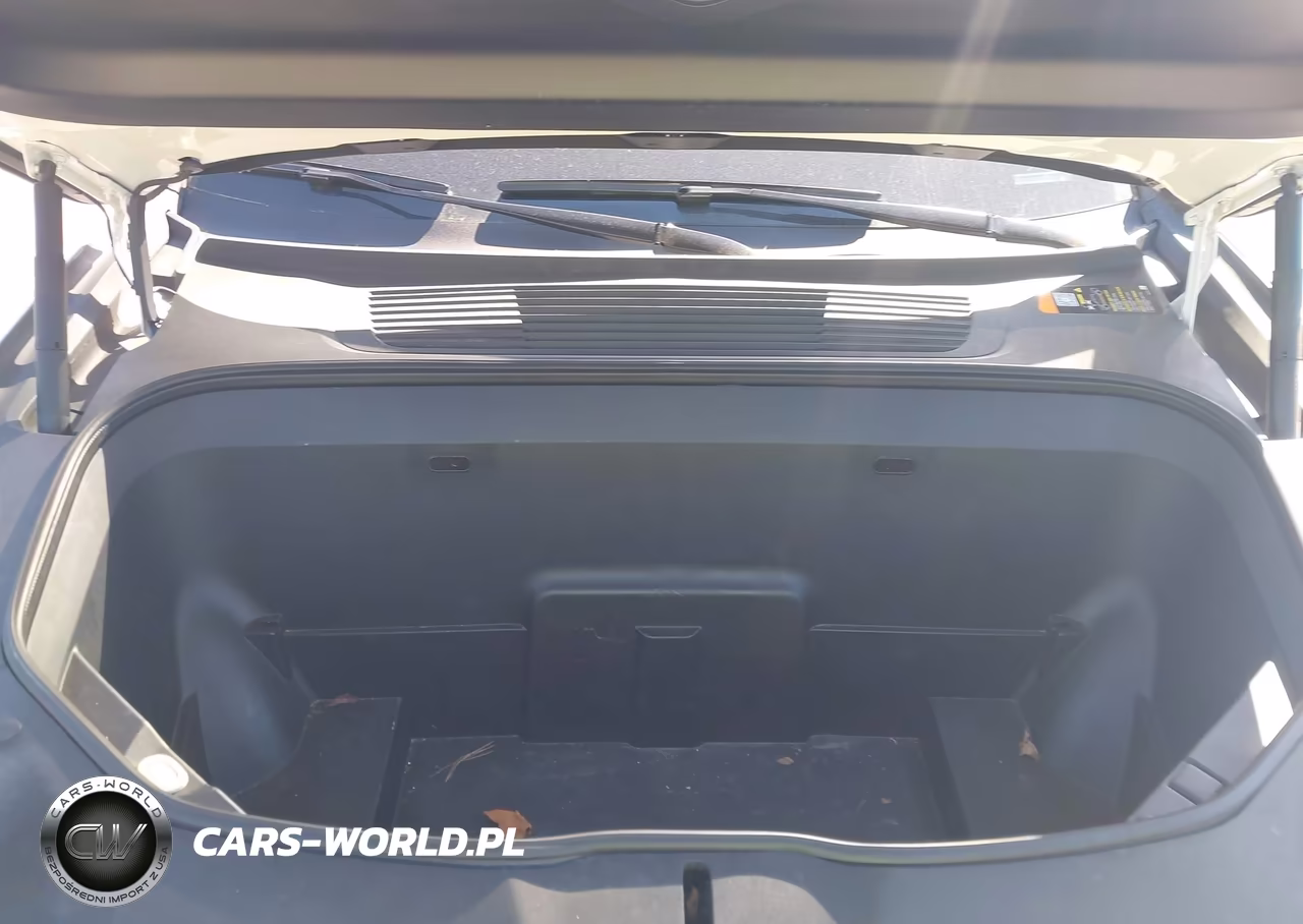 2022 Rivian R1T Adventure VIN:7FCTGAAA2NN011530 - 10