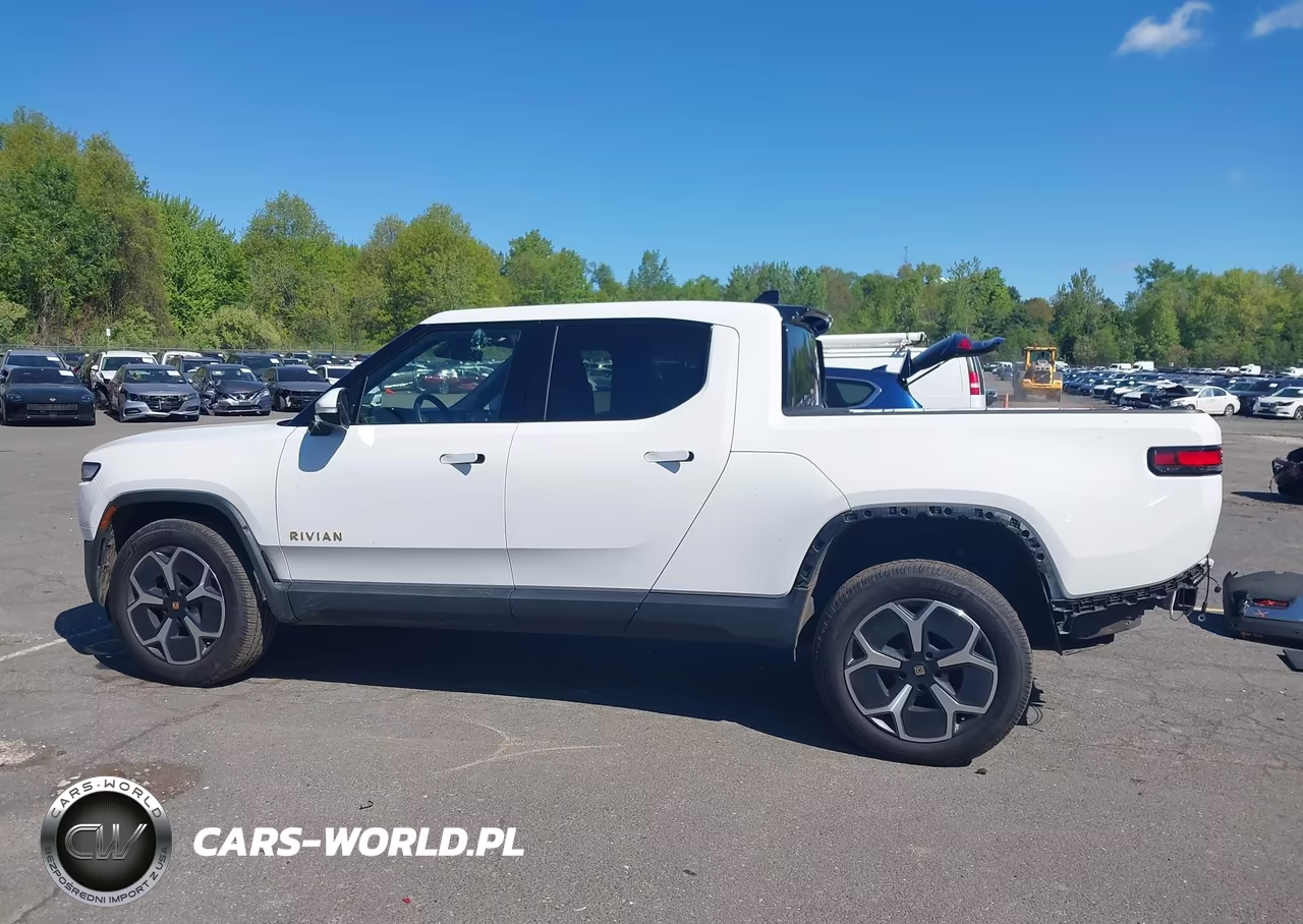 2022 Rivian R1T Adventure VIN:7FCTGAAA2NN011530 - 14