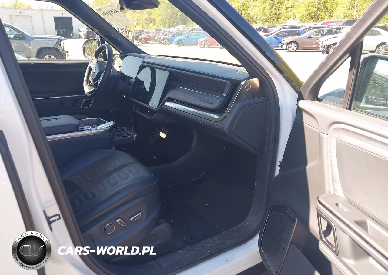2022 Rivian R1T Adventure VIN:7FCTGAAA2NN011530 - 5