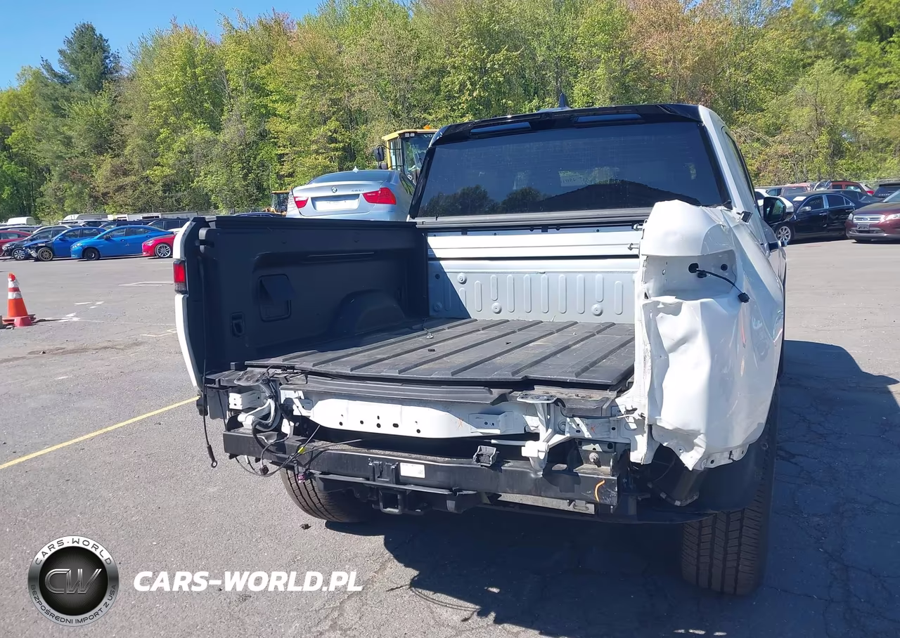 2022 Rivian R1T Adventure VIN:7FCTGAAA2NN011530 - 6