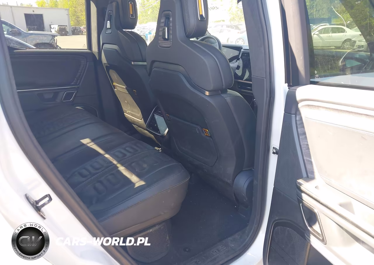 2022 Rivian R1T Adventure VIN:7FCTGAAA2NN011530 - 8