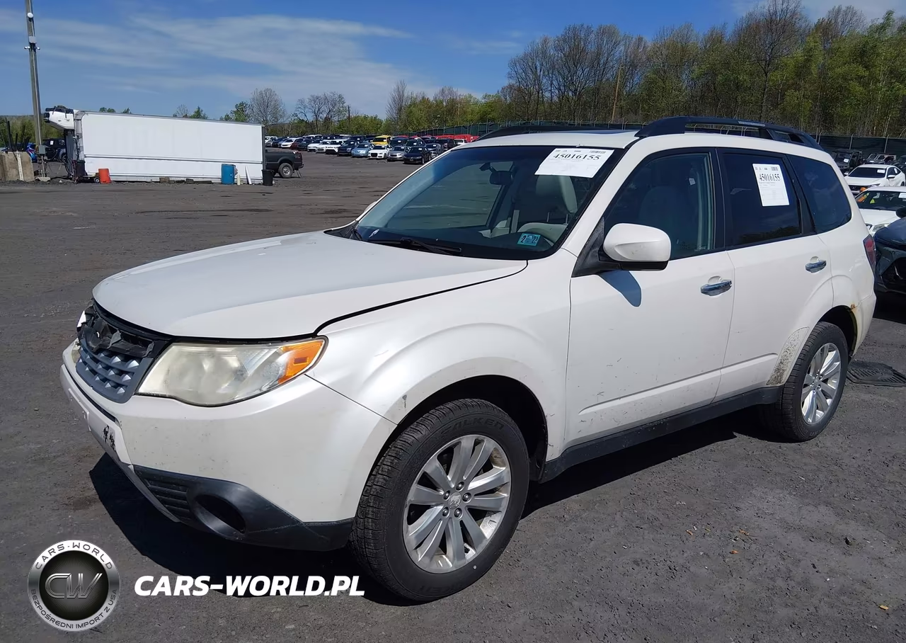 2013 Subaru Forester 2.5X Premium VIN:JF2SHACC5DH442228 - 2
