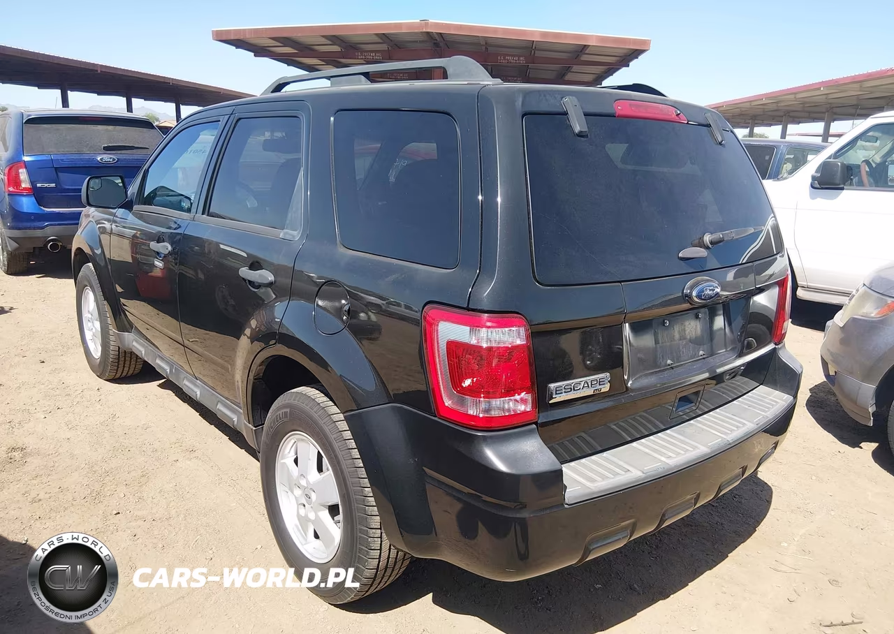 2011 Ford Escape Xlt VIN:1FMCU0D77BKB66804 - 3
