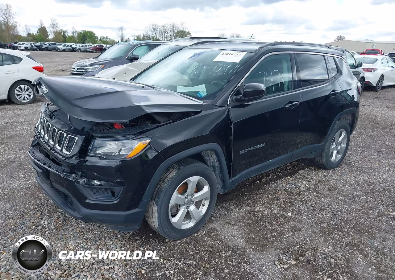 2019 Jeep Compass Latitude 4X4 VIN:3C4NJDBB3KT742326 - 2