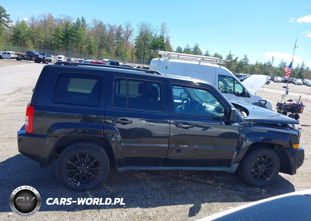 2010 Jeep Patriot Sport VIN:1J4NT2GA9AD516675 - 14