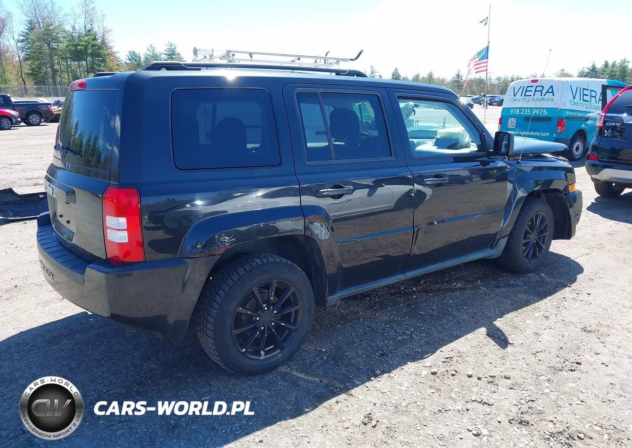 2010 Jeep Patriot Sport VIN:1J4NT2GA9AD516675 - 4