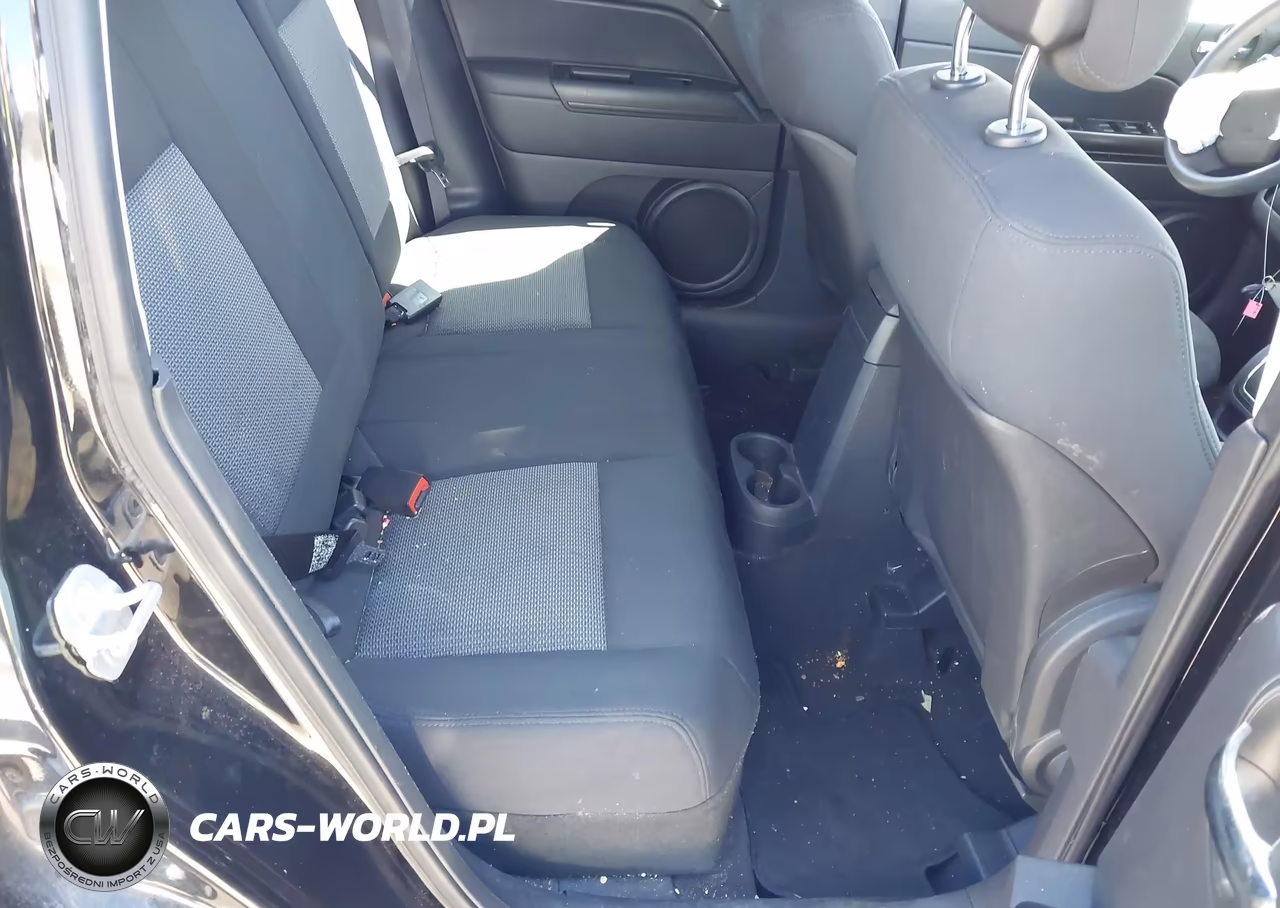2010 Jeep Patriot Sport VIN:1J4NT2GA9AD516675 - 8