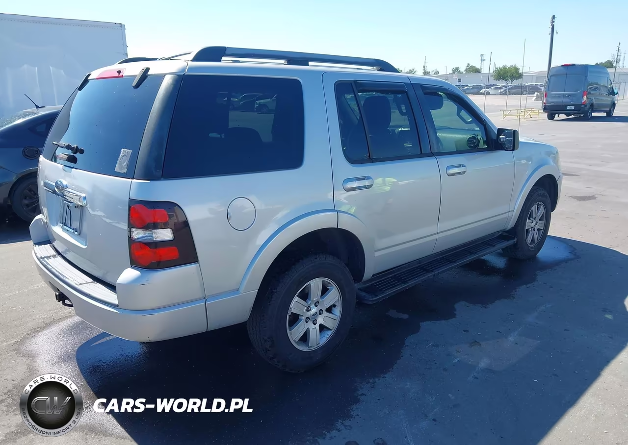 2010 Ford Explorer Xlt VIN:1FMEU6DEXAUA15193 - 4