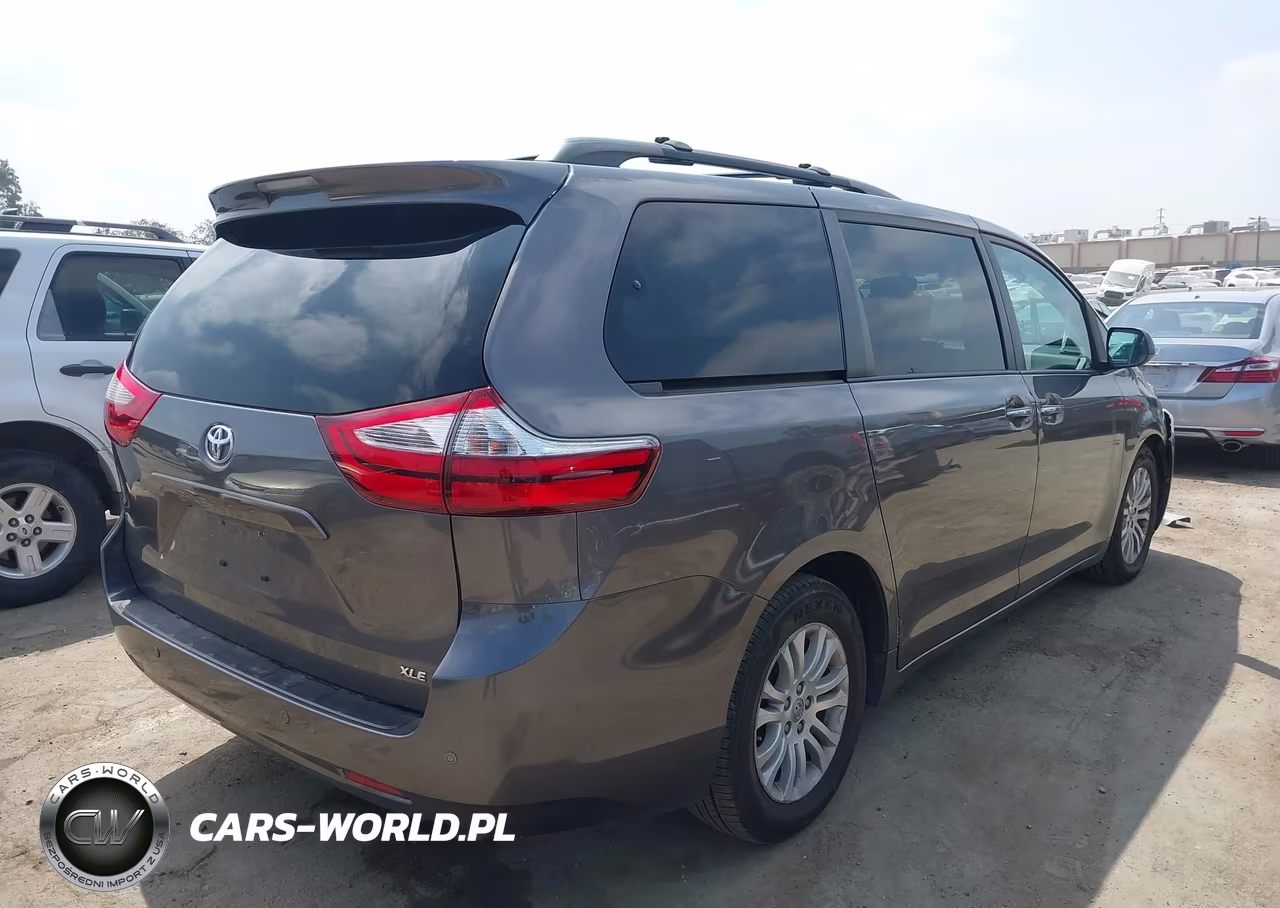 2017 Toyota Sienna Xle Premium 8 Passenger VIN:5TDYZ3DC5HS803345 - 4
