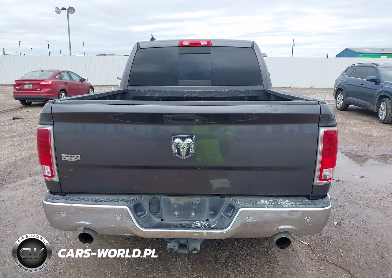 2015 Ram 1500 Laramie VIN:1C6RR6NT3FS512682 - 16