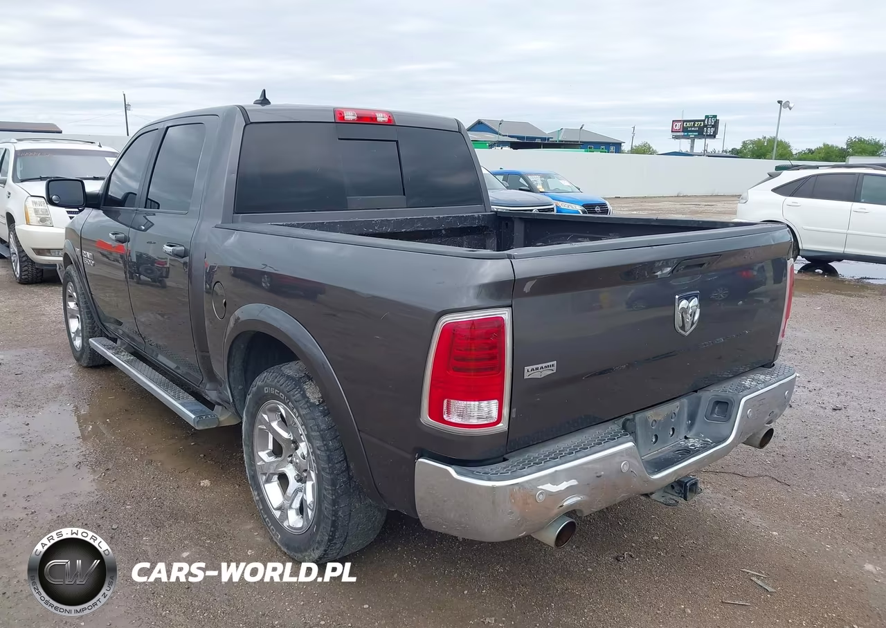 2015 Ram 1500 Laramie VIN:1C6RR6NT3FS512682 - 3