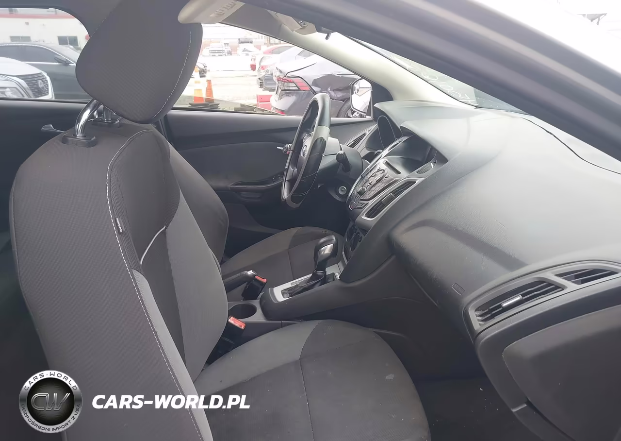 2012 Ford Focus Se VIN:1FAHP3F25CL337250 - 5