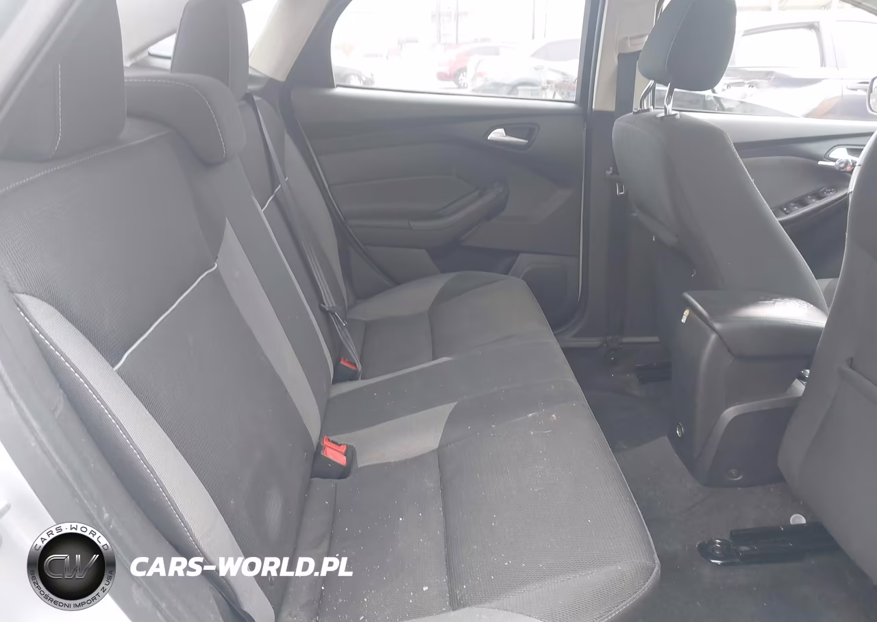 2012 Ford Focus Se VIN:1FAHP3F25CL337250 - 8