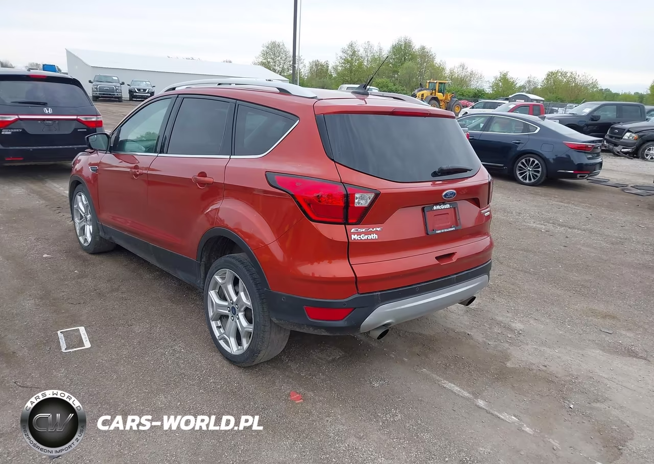 2019 Ford Escape Titanium VIN:1FMCU0J9XKUB83056 - 3