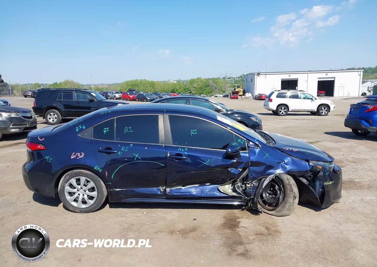 2022 Toyota Corolla Le VIN:5YFEPMAE9NP287158 - 13