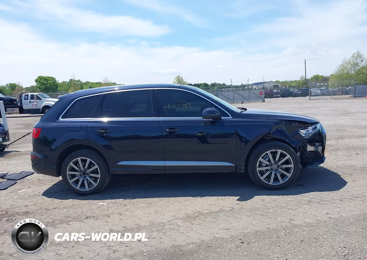2018 Audi Q7 3.0T Premium VIN:WA1LAAF75JD014498 - 13