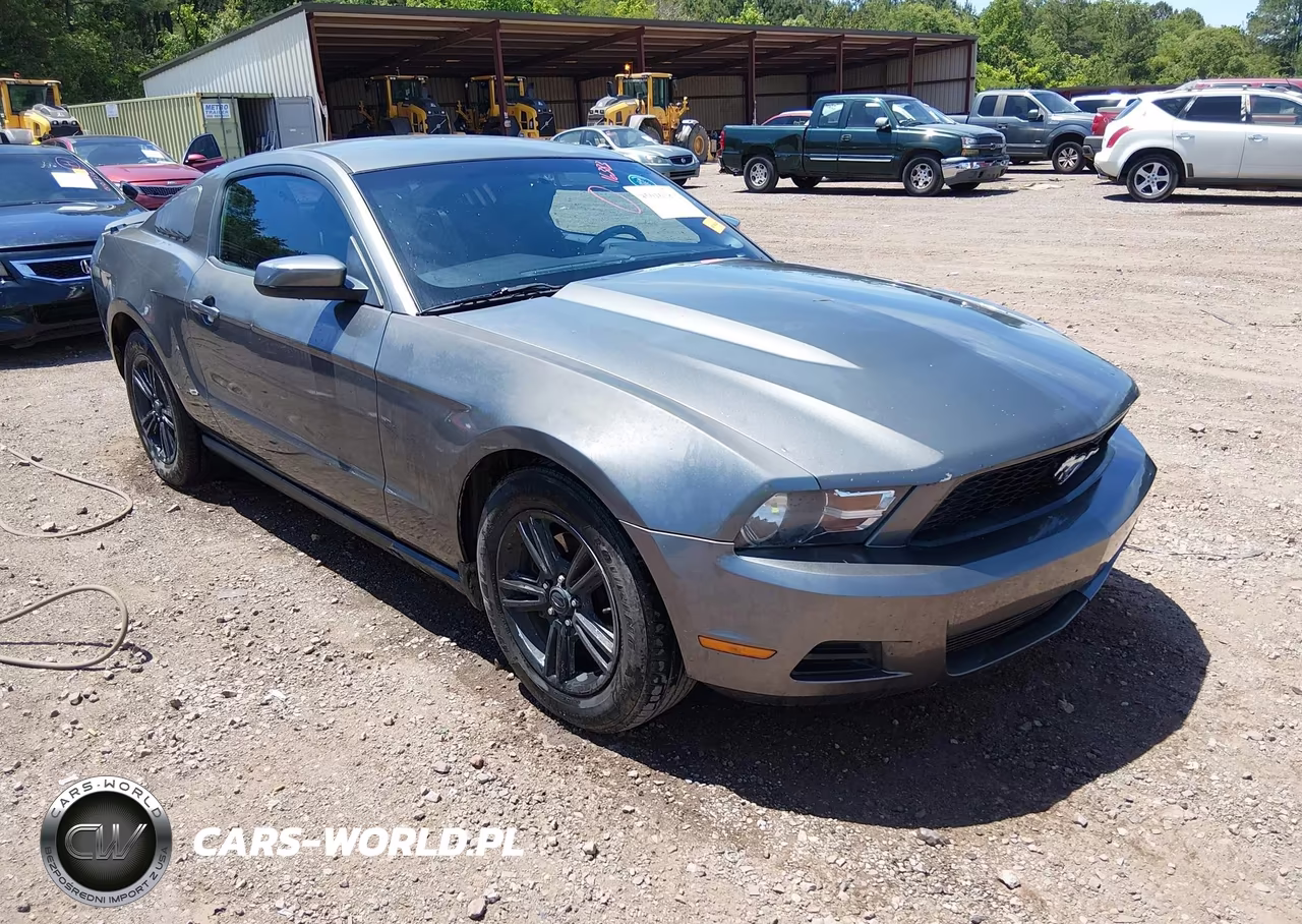 2011 Ford Mustang V6