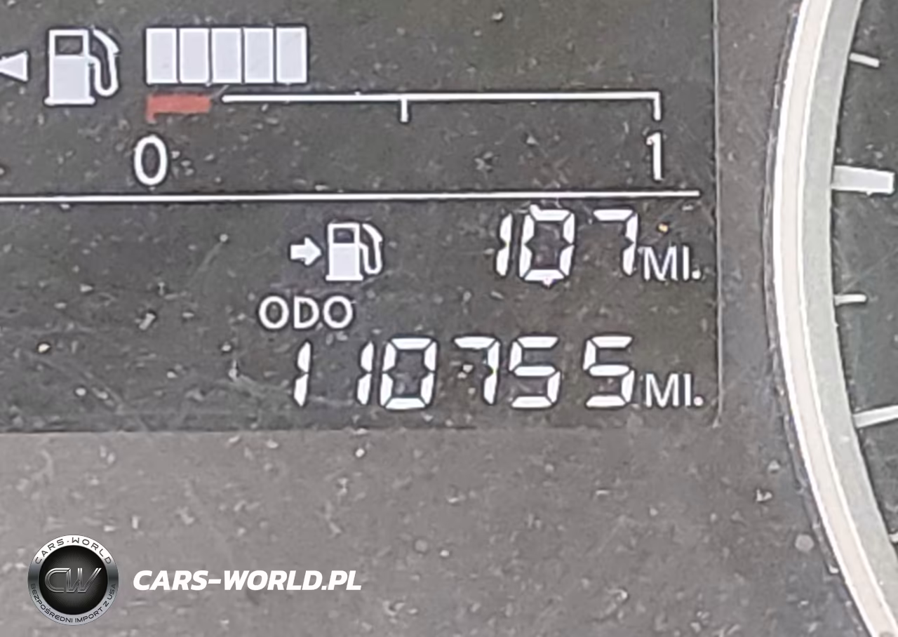 2020 Nissan Versa S 5-Speed Manual Transmission VIN:3N1CN8BV3LL873810 - 16
