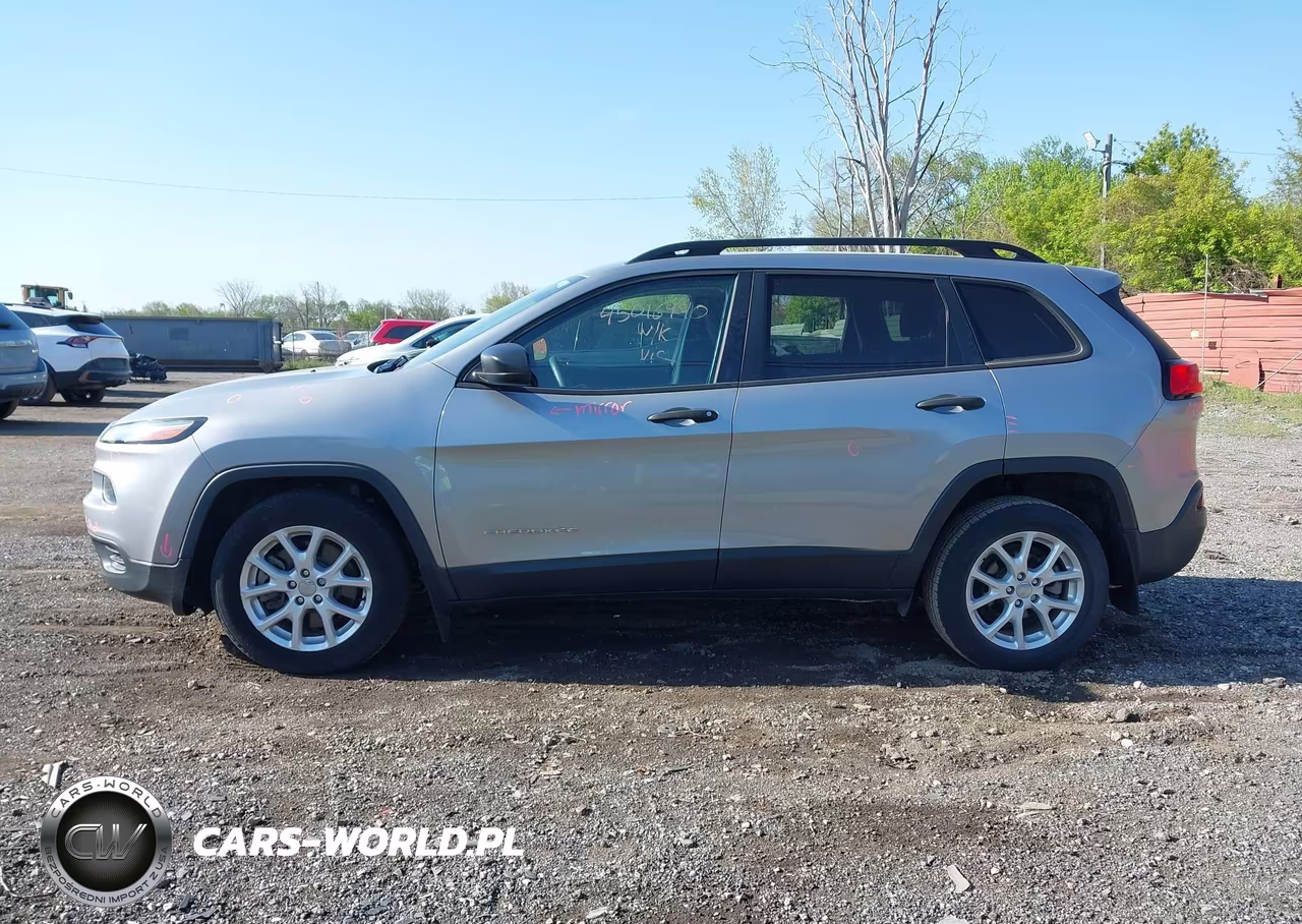 2016 Jeep Cherokee Sport VIN:1C4PJLABXGW287917 - 15