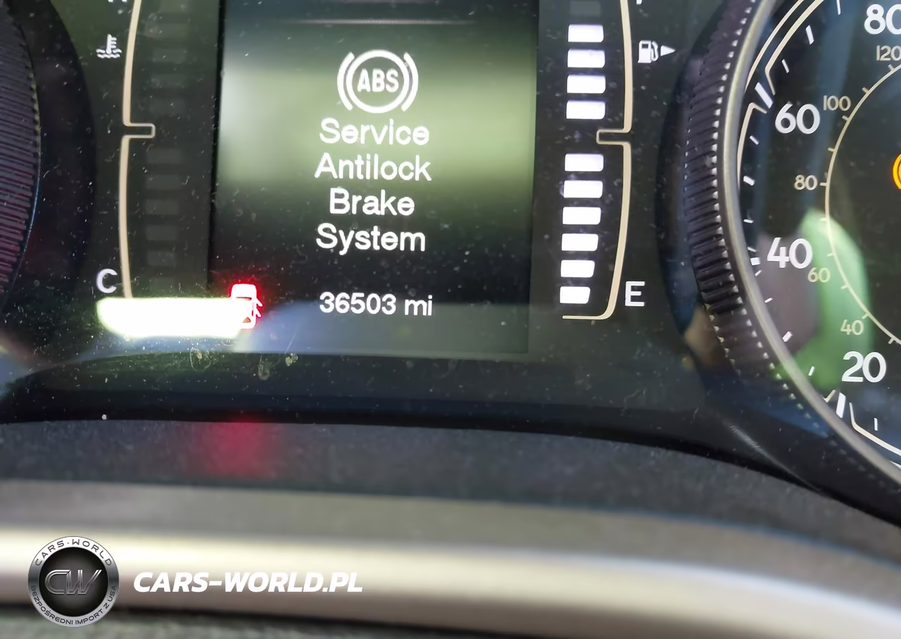 2016 Jeep Cherokee Sport VIN:1C4PJLABXGW287917 - 16