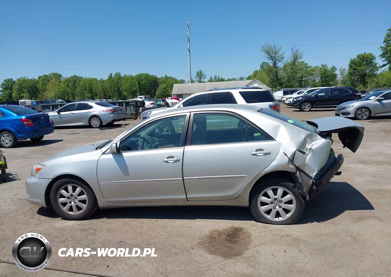 2003 Toyota Camry Xle VIN:4T1BE30K53U246516 - 13