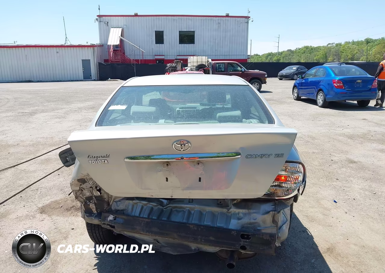 2003 Toyota Camry Xle VIN:4T1BE30K53U246516 - 15