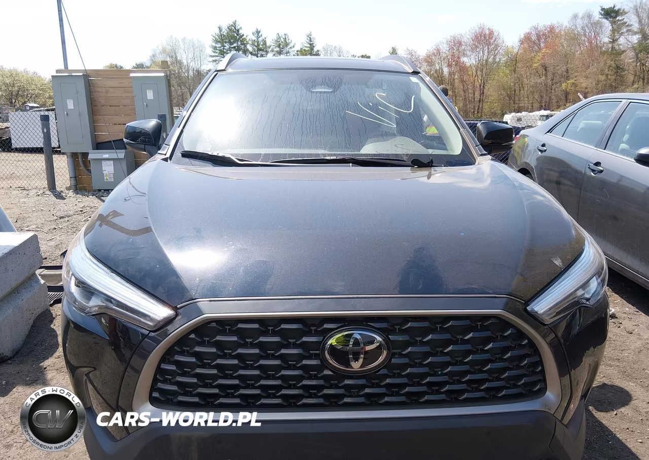 2025 Toyota Corolla Cross Xle VIN:7MUDAABG5SV133969 - 12