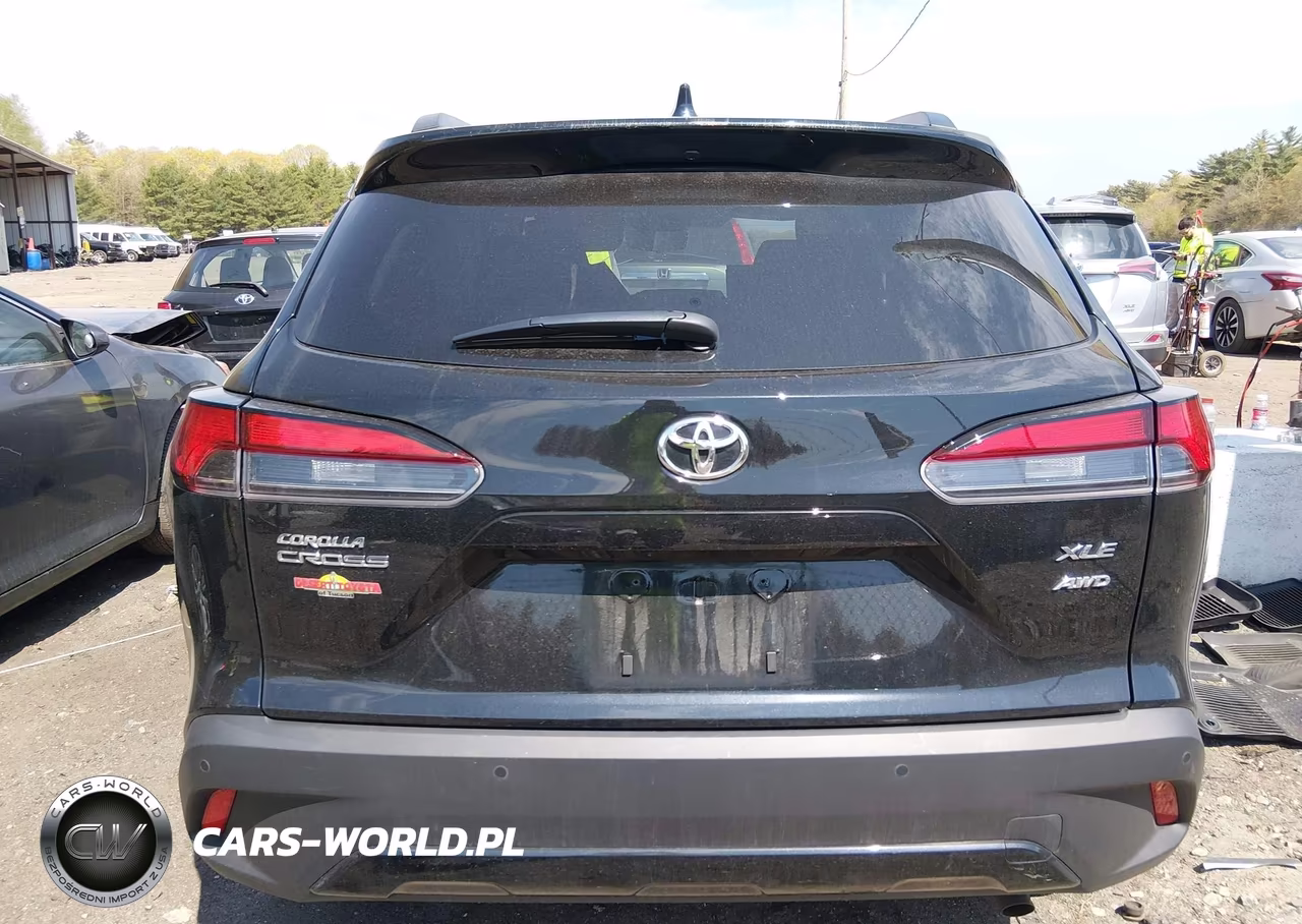 2025 Toyota Corolla Cross Xle VIN:7MUDAABG5SV133969 - 16