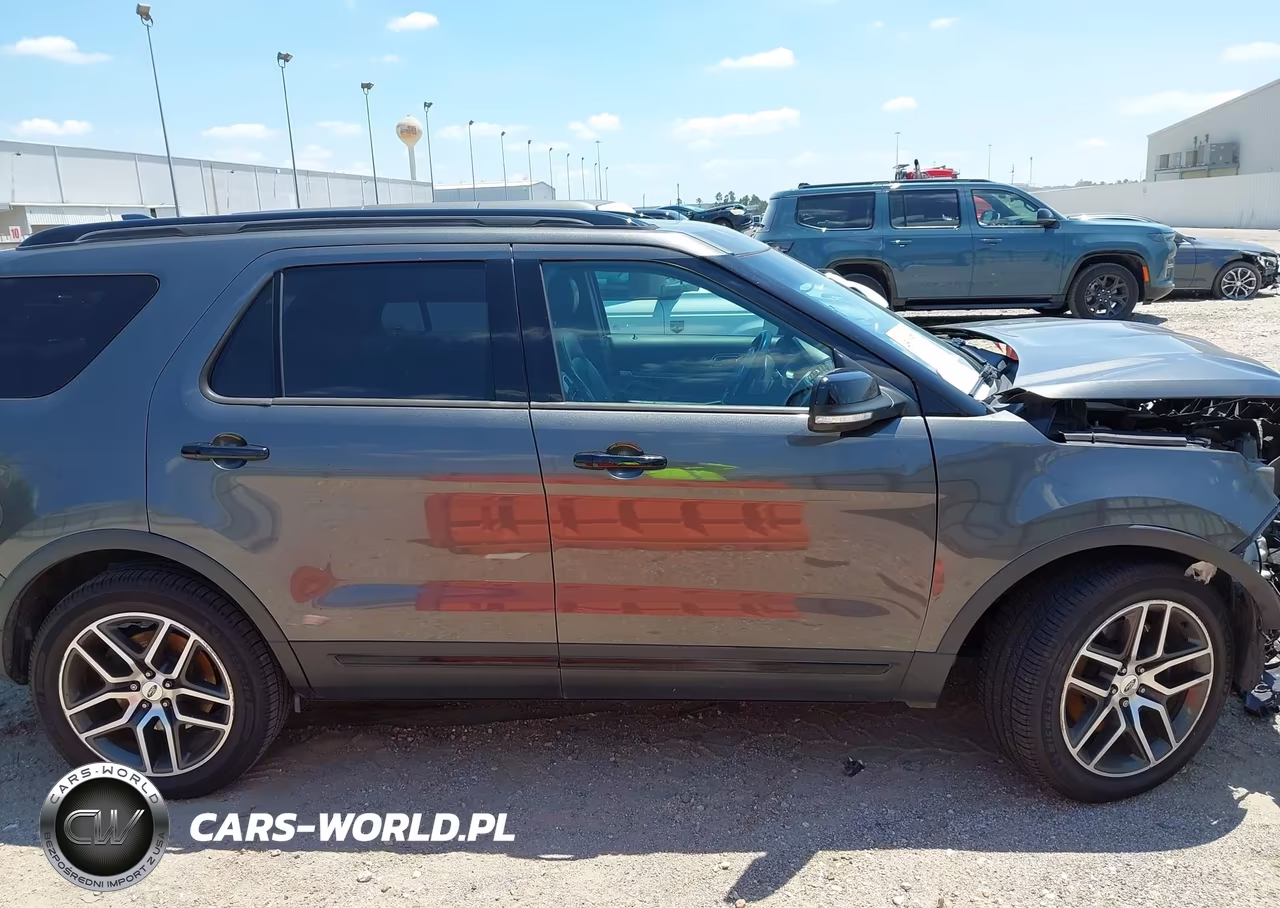 2016 Ford Explorer Sport VIN:1FM5K8GT0GGA51350 - 13