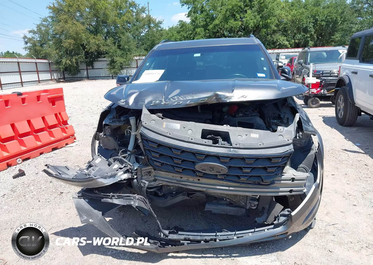 2016 Ford Explorer Sport VIN:1FM5K8GT0GGA51350 - 6