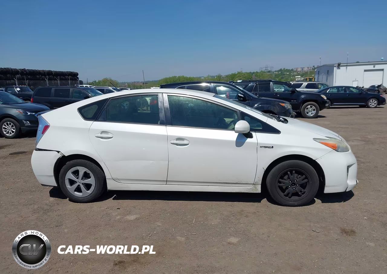 2012 Toyota Prius Three VIN:JTDKN3DU8C5442007 - 12