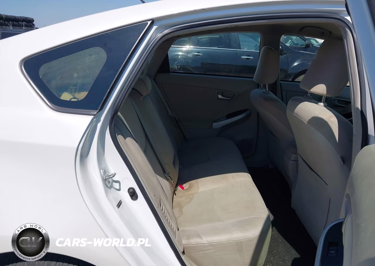 2012 Toyota Prius Three VIN:JTDKN3DU8C5442007 - 8