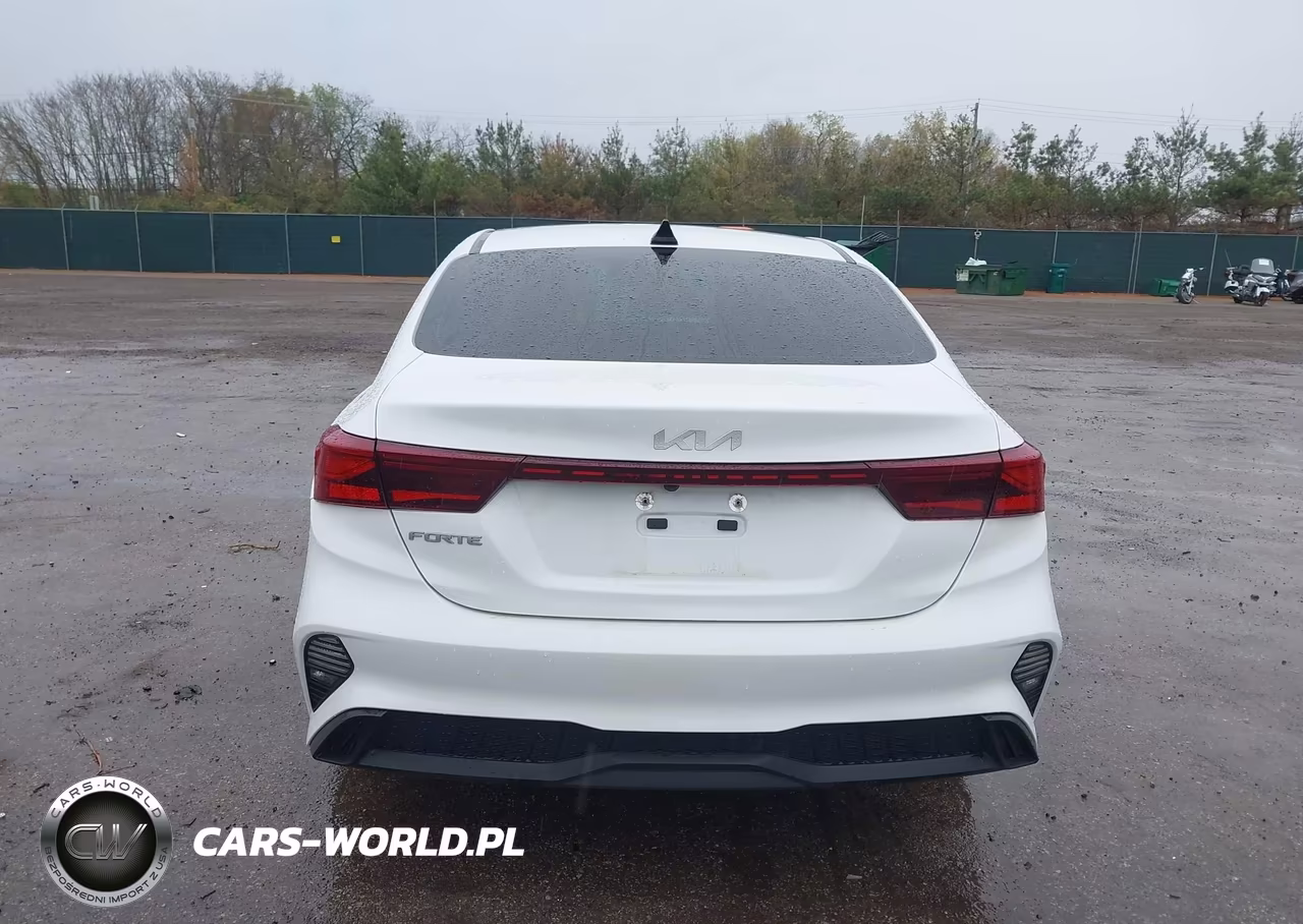 2022 Kia Forte Lxs VIN:3KPF24AD4NE465957 - 16
