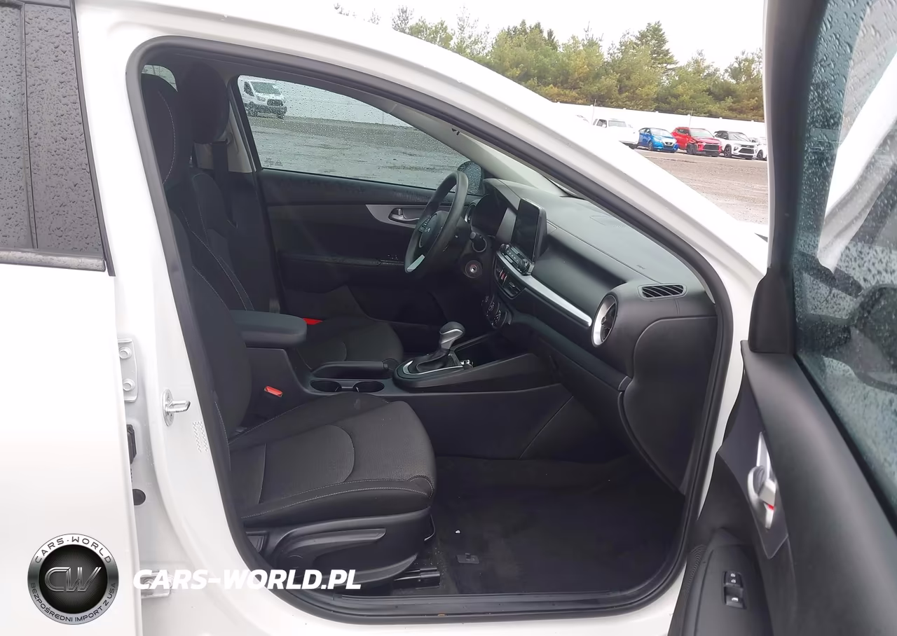 2022 Kia Forte Lxs VIN:3KPF24AD4NE465957 - 5