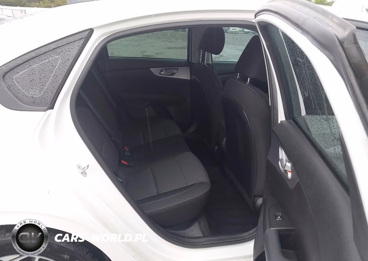 2022 Kia Forte Lxs VIN:3KPF24AD4NE465957 - 8