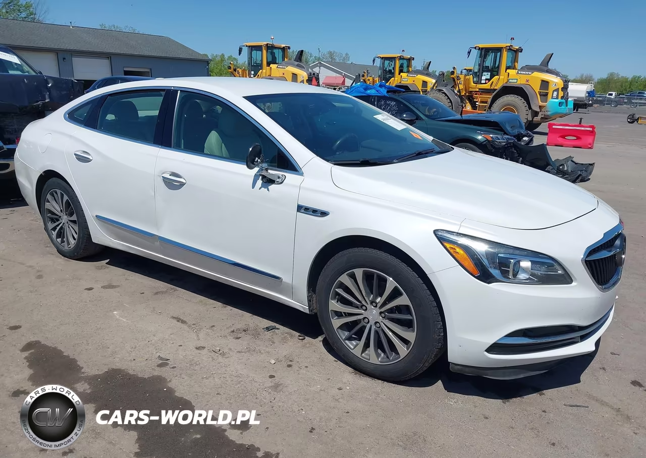 2017 Buick Lacrosse Essence – zdjęcie 1 z 16