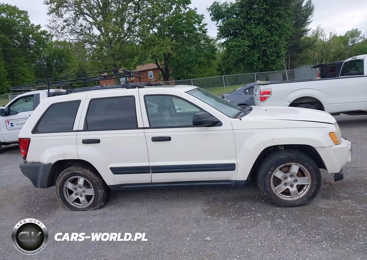 2005 Jeep Grand Cherokee Laredo VIN:1J8HR48N15C595844 - 14