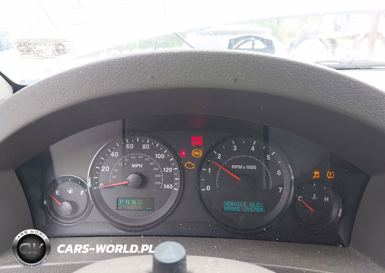 2005 Jeep Grand Cherokee Laredo VIN:1J8HR48N15C595844 - 7