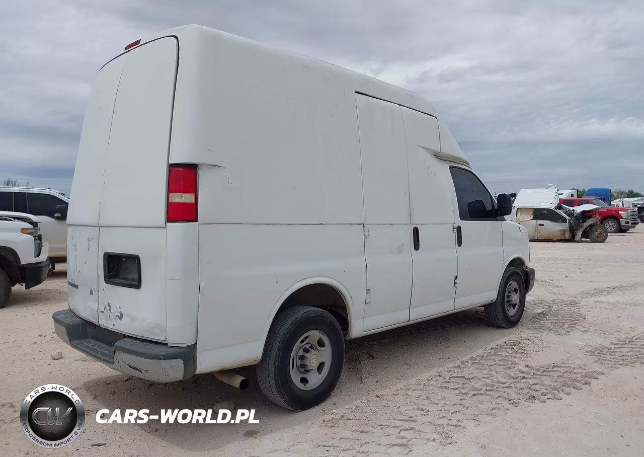 2009 Chevrolet Express 2500 Work Van VIN:1GCGG25C291140809 - 4