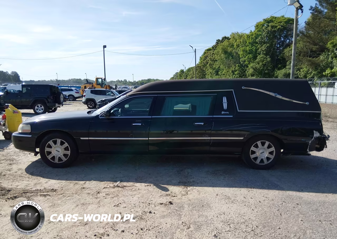 2008 Lincoln Town Car Executive VIN:2LJFM88W18X644476 - 14