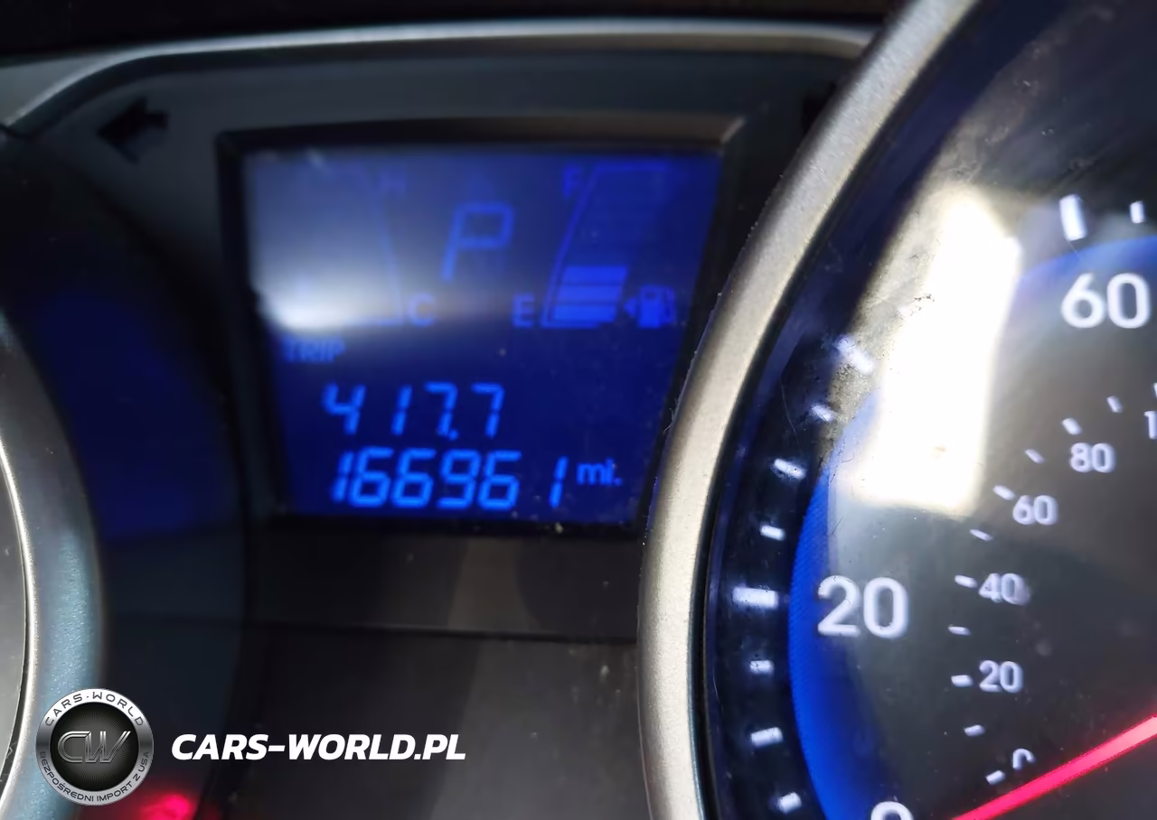 2011 Hyundai Tucson Limited VIN:KM8JUCACXBU311025 - 15
