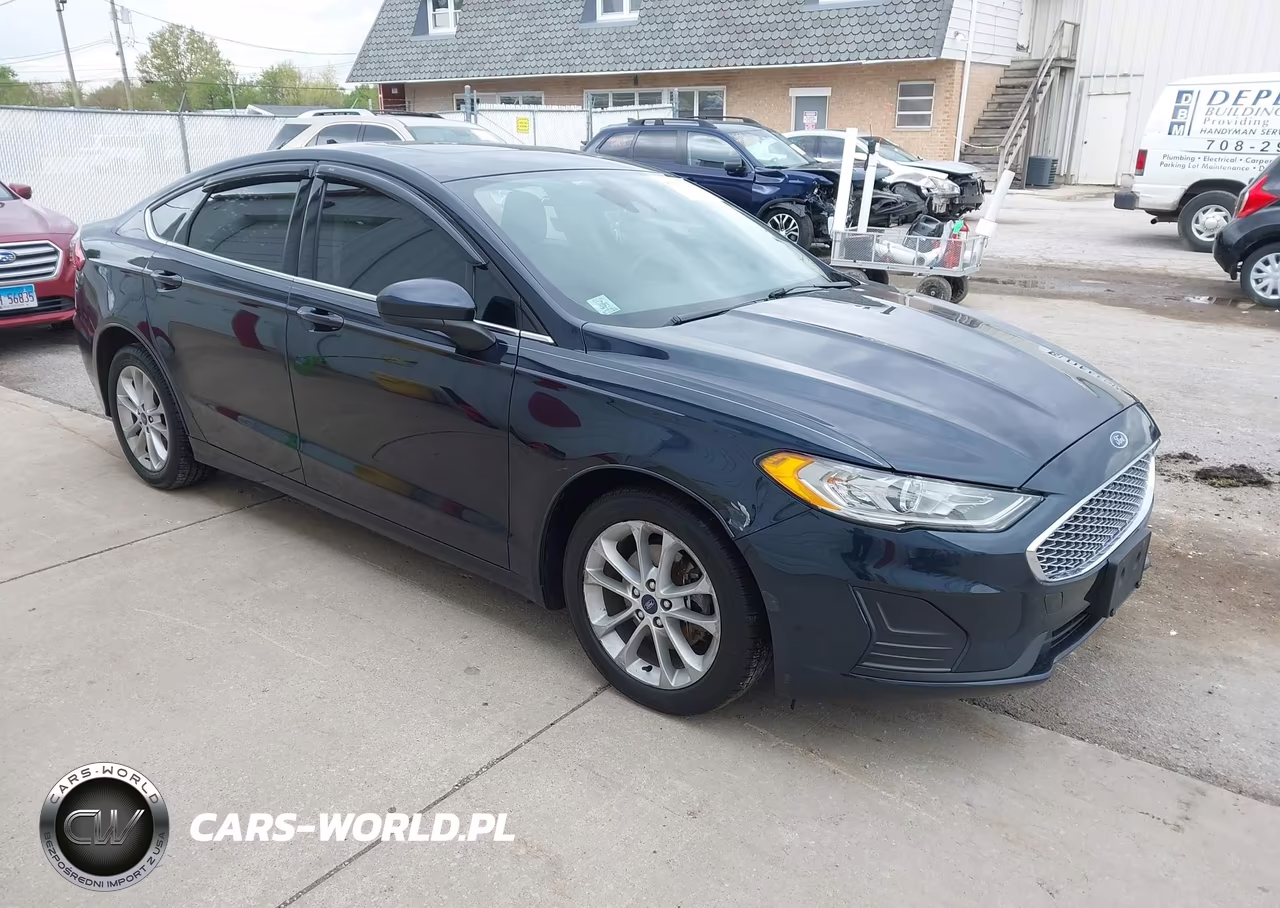 2020 Ford Fusion Hybrid Se – zdjęcie 1 z 17