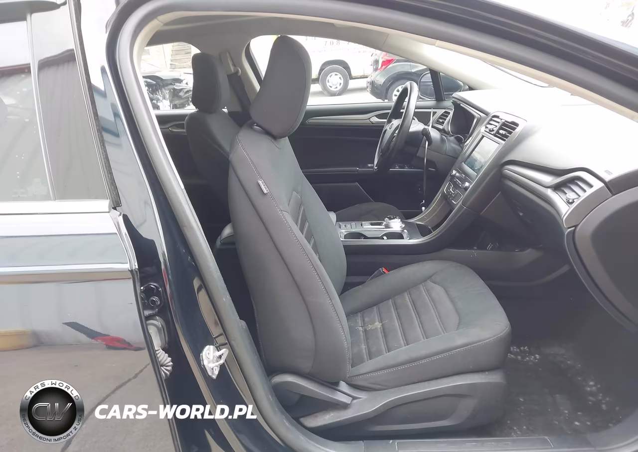 2020 Ford Fusion Hybrid Se VIN:3FA6P0LU1LR105449 - 5