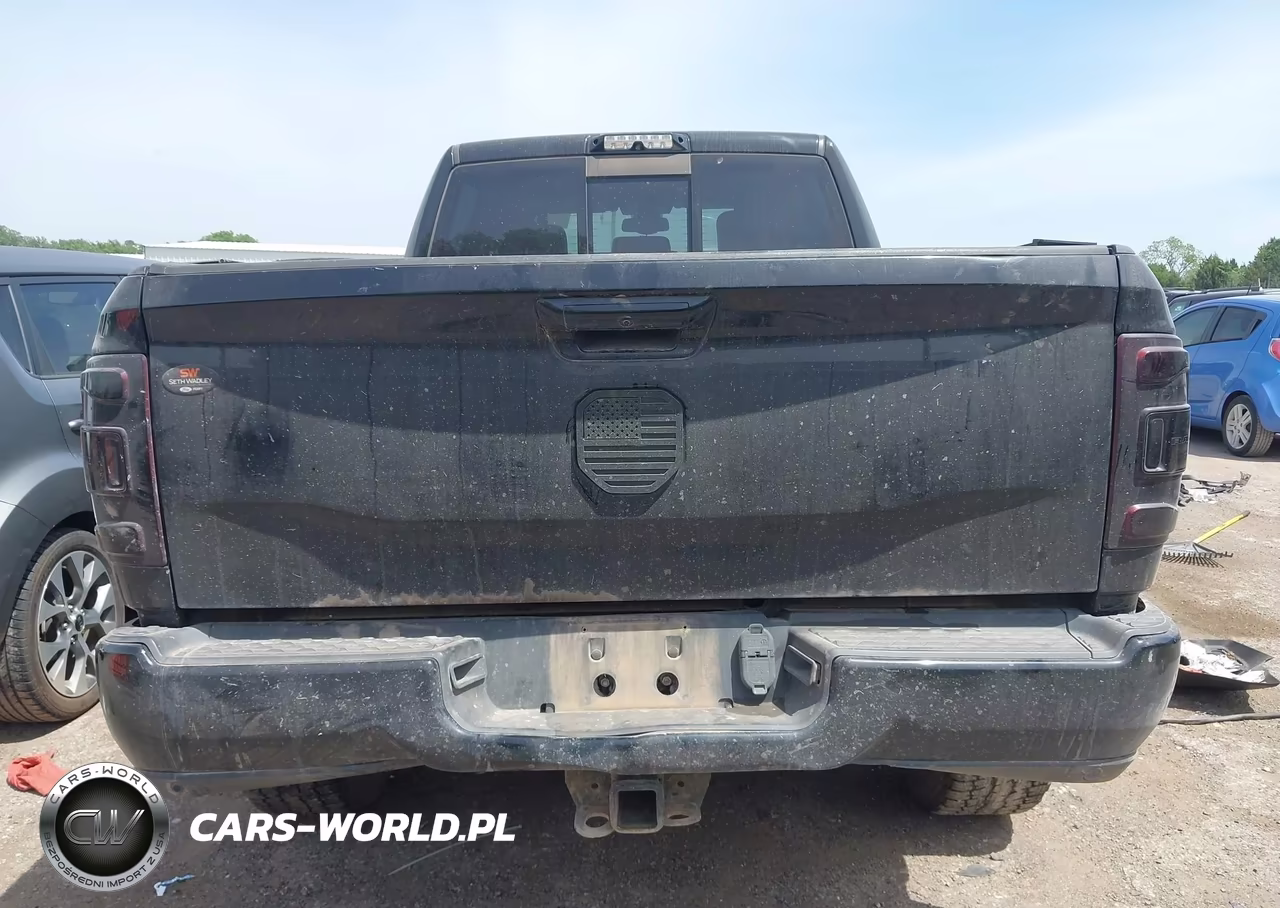 2019 Ram 2500 Laramie 4X4 6'4 Box VIN:3C6UR5FL3KG608896 - 15