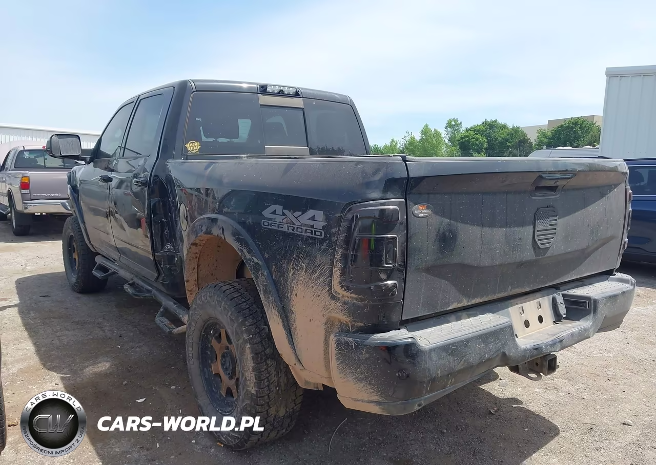 2019 Ram 2500 Laramie 4X4 6'4 Box VIN:3C6UR5FL3KG608896 - 3
