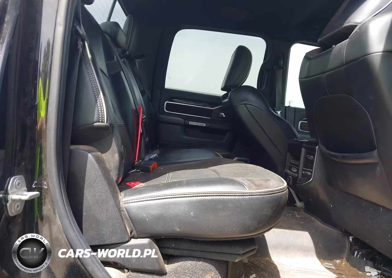 2019 Ram 2500 Laramie 4X4 6'4 Box VIN:3C6UR5FL3KG608896 - 8