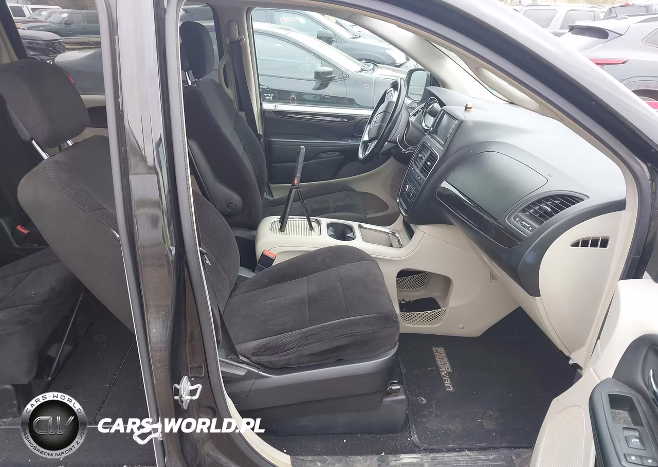 2013 Dodge Grand Caravan Crew VIN:2C4RDGDG2DR619299 - 5