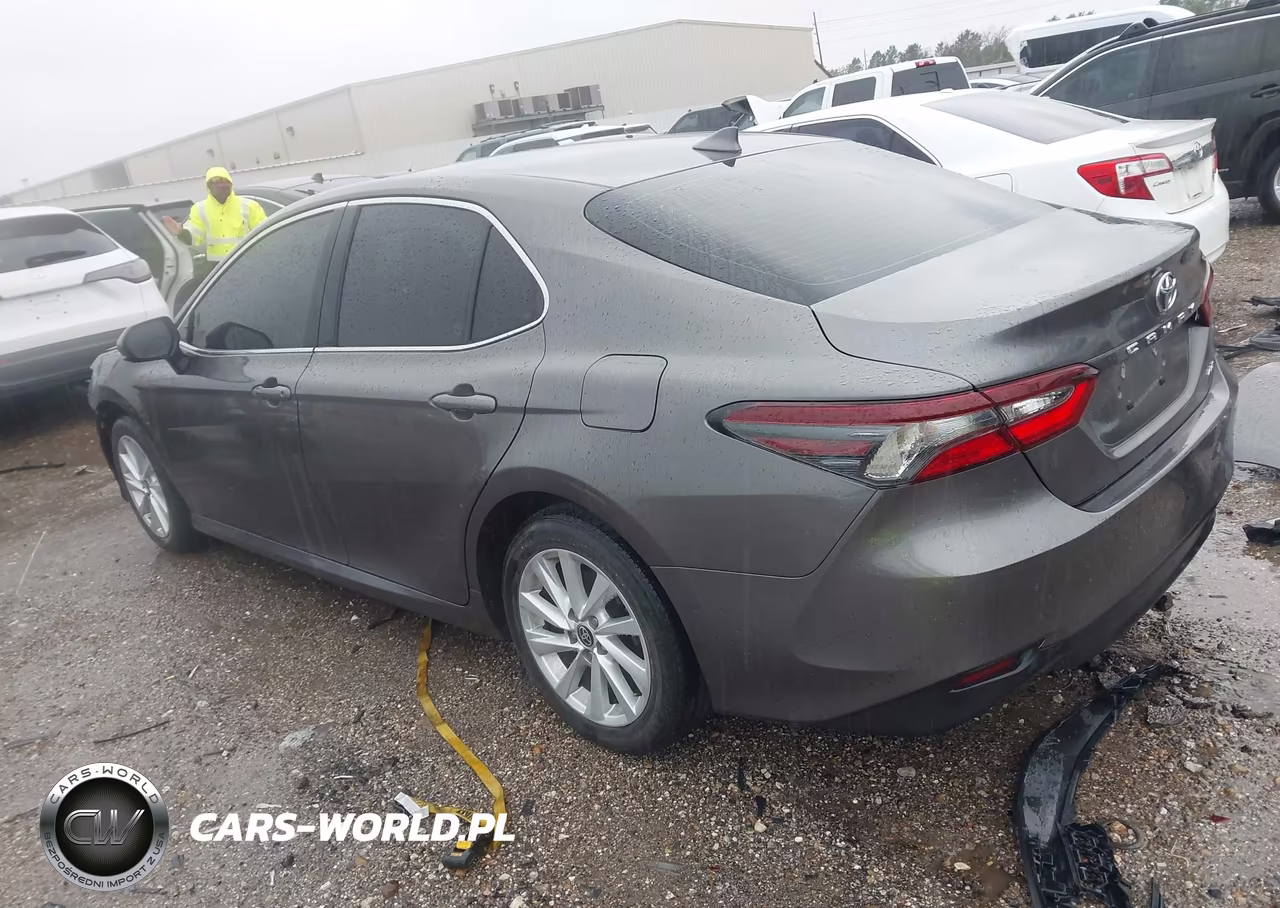 2024 Toyota Camry Le VIN:4T1C11AK8RU881645 - 3
