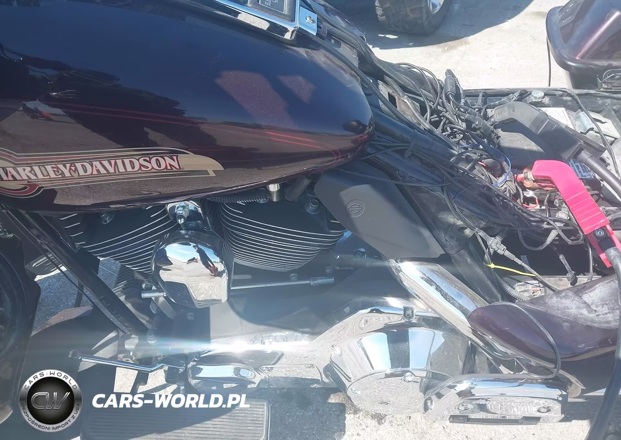 2005 Harley-Davidson Flhtci VIN:1HD1FFW165Y615746 - 9