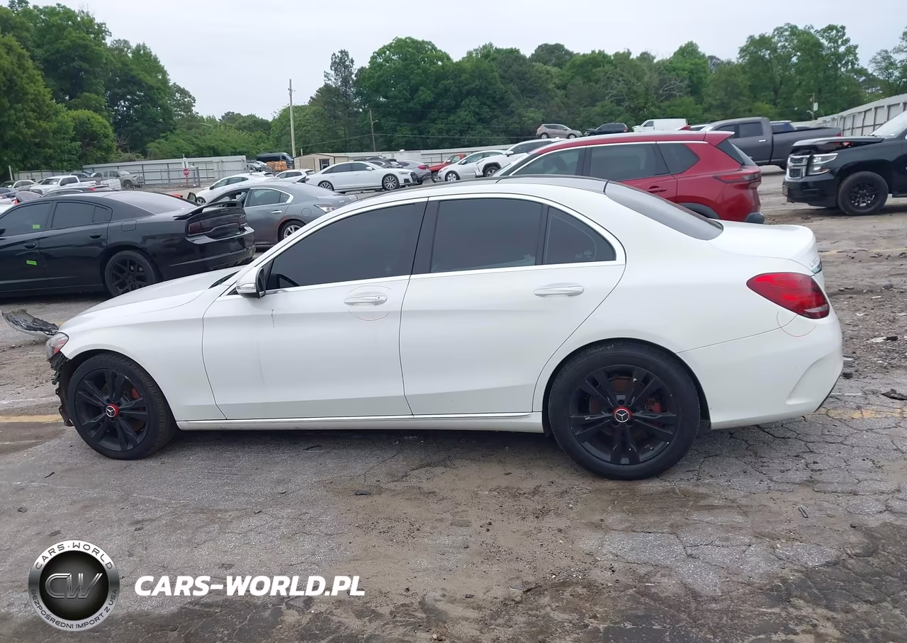 2015 Mercedes-Benz C 300 4Matic VIN:55SWF4KB1FU011838 - 14